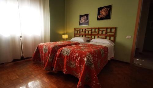 Economy Double Room with Shared Bathroom