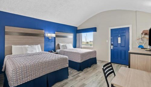 Standard Queen Room