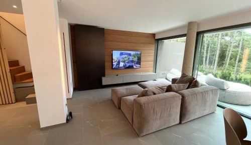 Deluxe Villa
