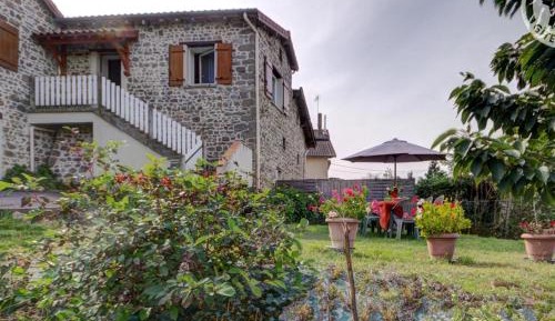 Holiday Home (5 Adults)