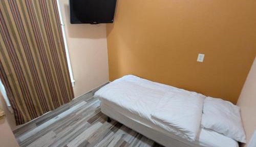 Budget Single Room