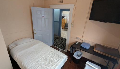 Budget Single Room