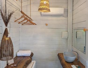 One-Bedroom Bungalow
