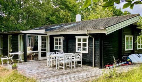 Two-Bedroom Holiday Home