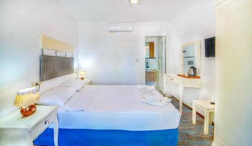 Deluxe Double Room with Sea View