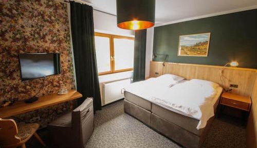 Basic Triple Room