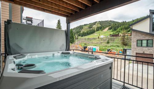 Three-Bedroom Townhouse