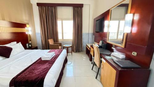 Standard King Room