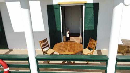 Double Room with Private External Bathroom