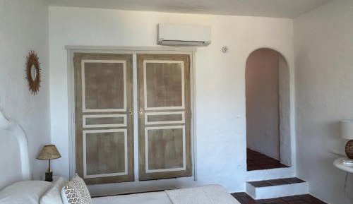 Deluxe Double Room with Side Sea View