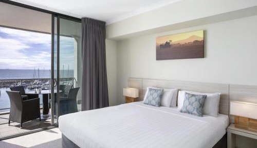 Superior Two-Bedroom Apartment with Harbor View
