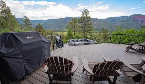 Five-Bedroom Holiday Home