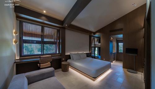 Superior Family Room