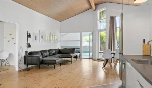 Four-Bedroom Holiday Home