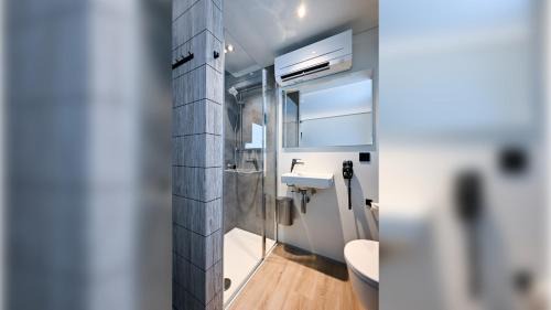 Single Room with Private Bathroom