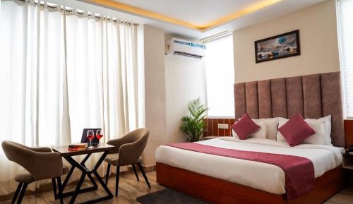 Deluxe Double Room with Balcony
