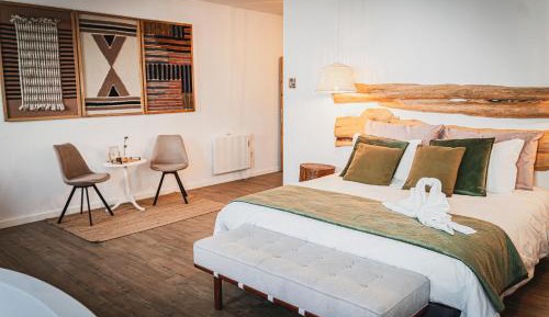 Deluxe King Suite