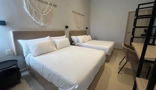 Quadruple Room with Private Bathroom