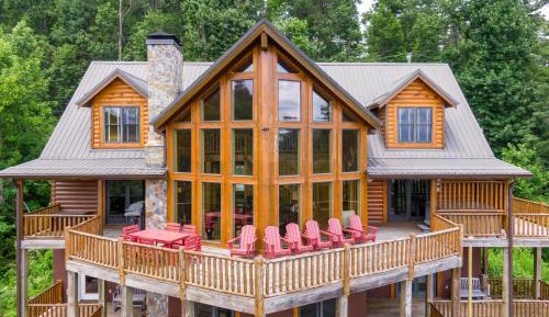 Three-Bedroom Holiday Home 