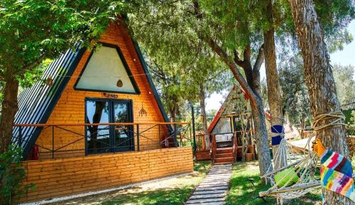Deluxe Bungalow with Garden View