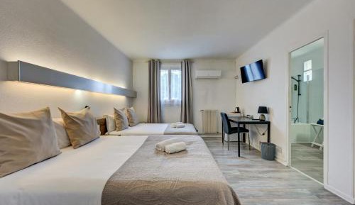 Standard Quadruple Room