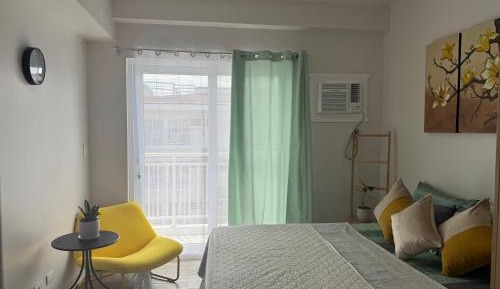 Deluxe Queen Suite