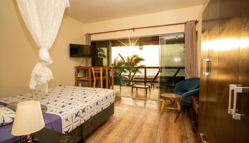 Deluxe Double Room with Balcony and Sea View