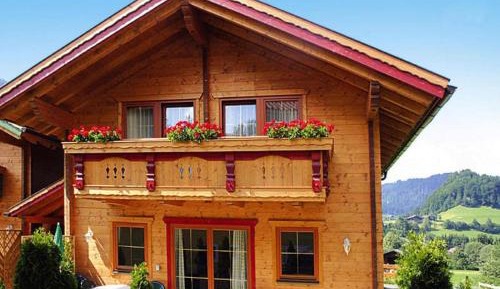 Three-Bedroom Holiday Home 