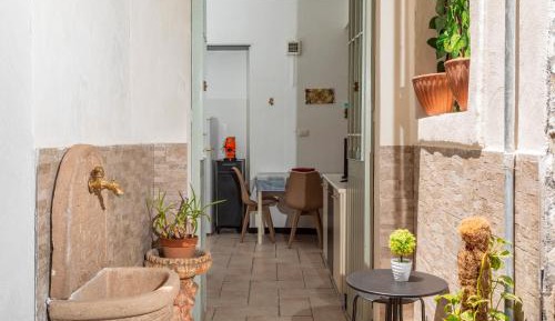Superior One-Bedroom Apartment