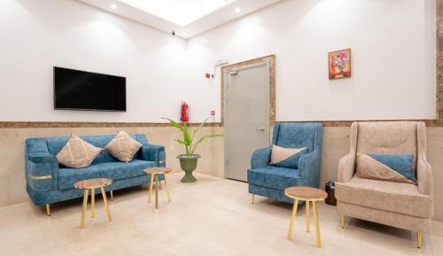 Single Bed in Male Dormitory Room