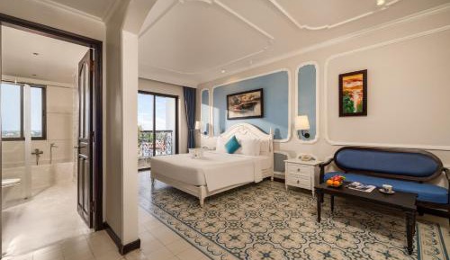 Deluxe Double or Twin Room with City View