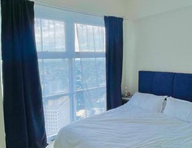 Apartment with City View