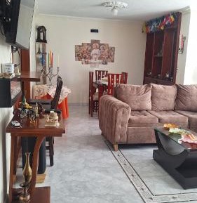 Queen Room with Shared Bathroom