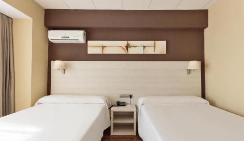Standard Double Room (2 Adults)