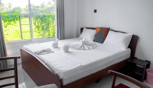 Deluxe Double Room (2 Adults + 1 Child)