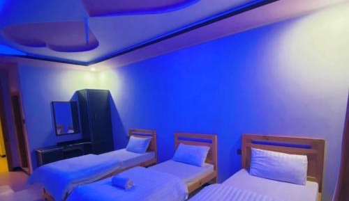 Room #1473472102