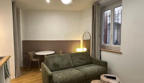 Room #1473461401