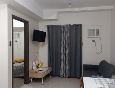 Deluxe One-Bedroom Apartment with Ocean View