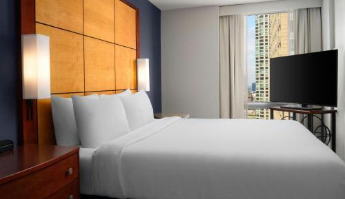 One-Bedroom Suite with Sofa Bed