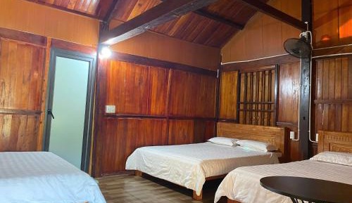 Deluxe Family Room