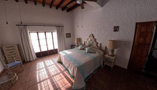 Room #1473637601
