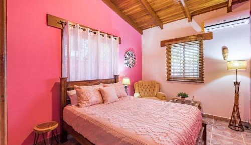 Room #1473663401