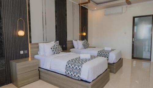 Twin Room with Balcony