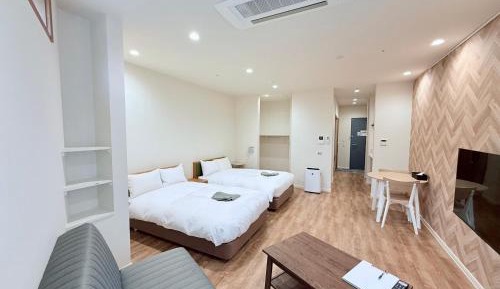 Room #1399725207
