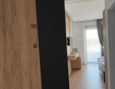 One-Bedroom Apartment with Pool View