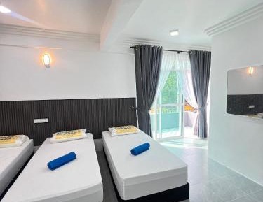 Quadruple Room with Sea View