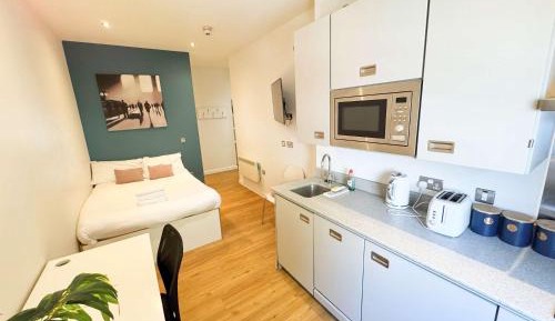 Room #1474571802