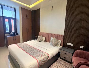 Superior King Room