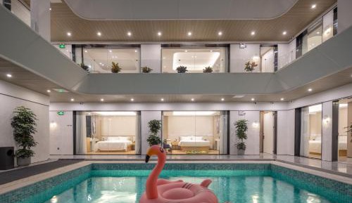 King Room with Pool View