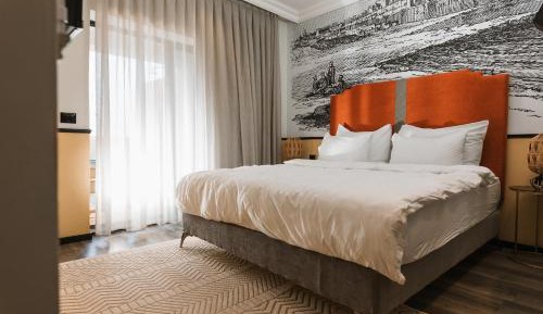 Double or Twin Room with City View